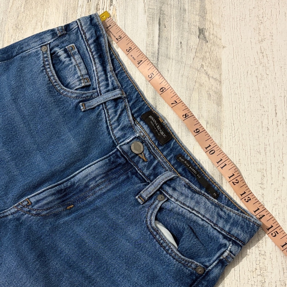 Banana Republic Women's High Rise Barrel Fit Jeans Size 27 - Picture 7 of 10